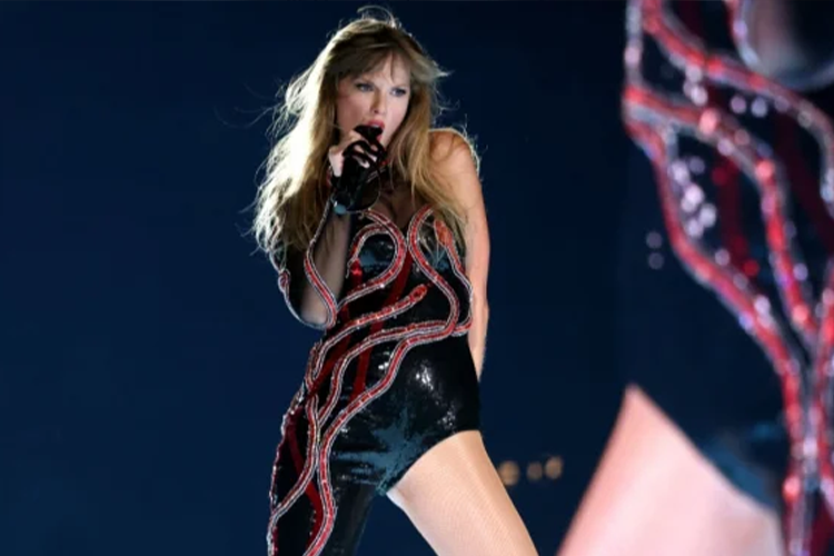 Taylor Swift marah besar atas foto AI sensual. Apa langkah selanjutnya yang akan diambilnya? Temukan informasi selengkapnya di sini.