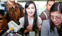 Aktris Sandra Dewi kembali diperiksa terkait kasus korupsi PT Timah yang menjerat suaminya, Harvey Moeis di Kejaksaan Agung RI.